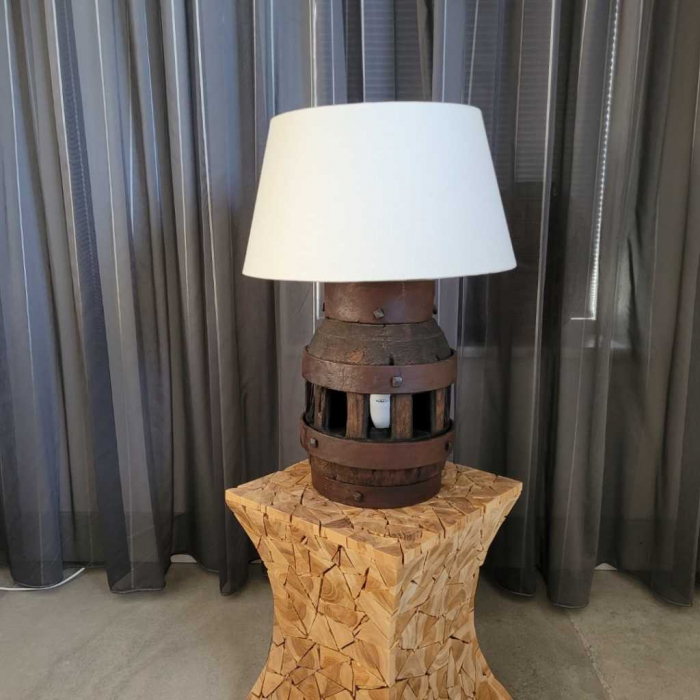 Stoere lamp (Kurkmeer)